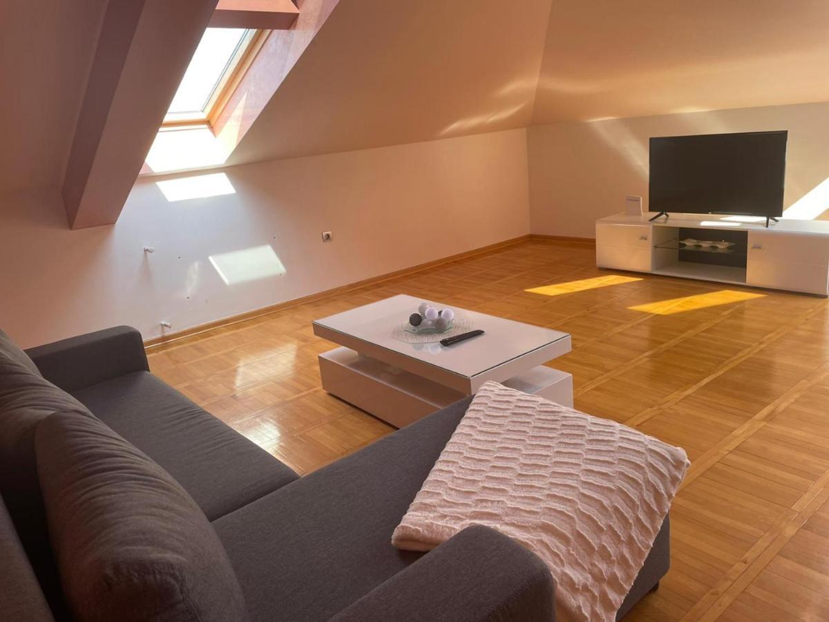Loft Apartman Jagodina Extérieur photo